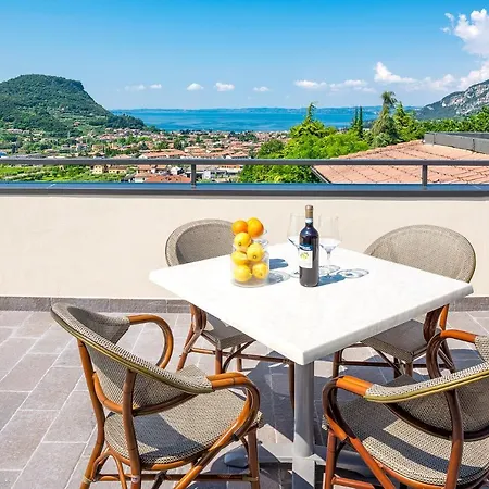 Residenza Panorama Apartmanhotel Costermano